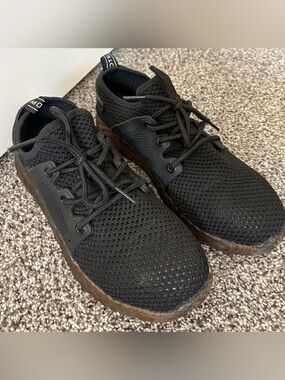 Unisex Black Steel-Toe Non-Slip Work Shoes